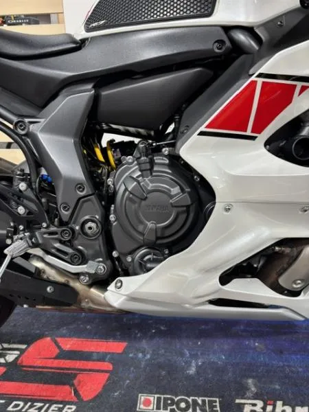 700 YZF R7 WGP  A2