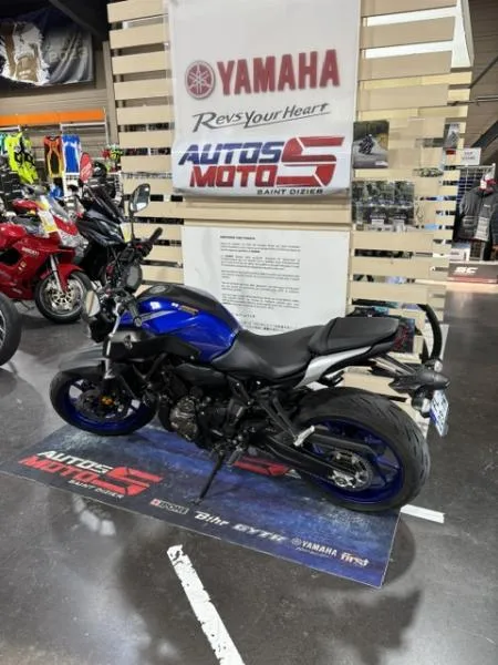 700 MT 07 35 KW