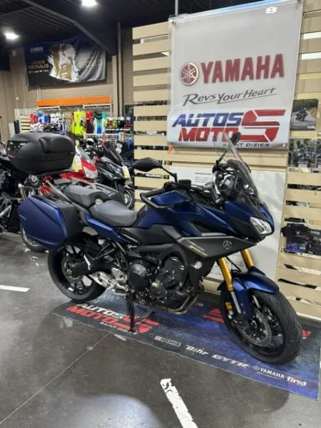 900 TRACER GT