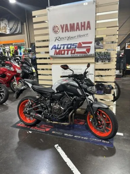 700 MT 07 35 KW