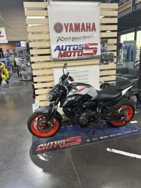 700 MT 07 35 KW