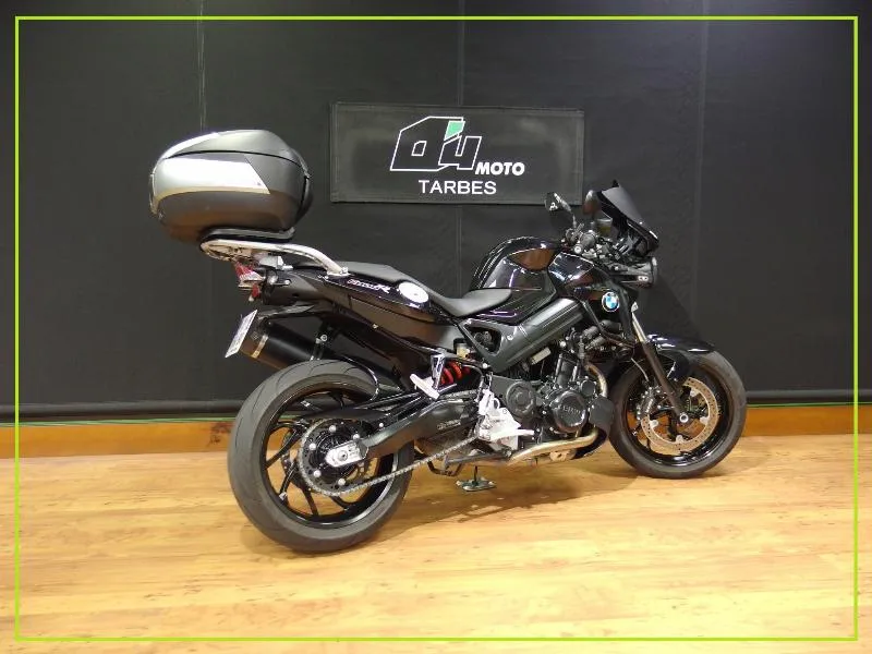 F 800 R