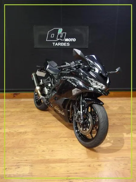 ZX4R