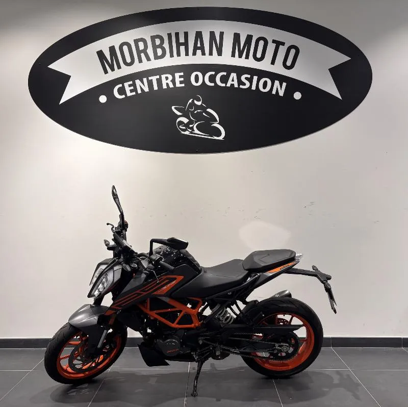 125 DUKE 2022
