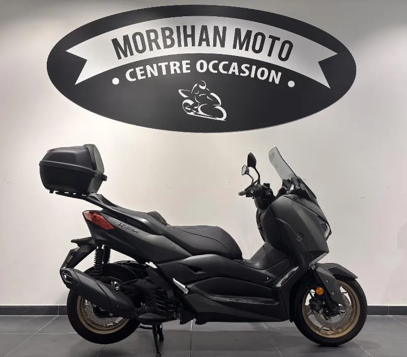 XMAX 125 TECH MAX