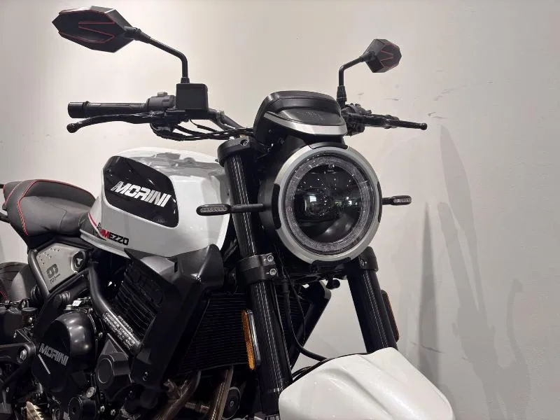 SEIEMMEZZO SCR 650