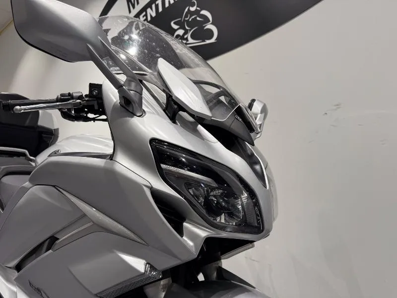 FJR 1300 AE