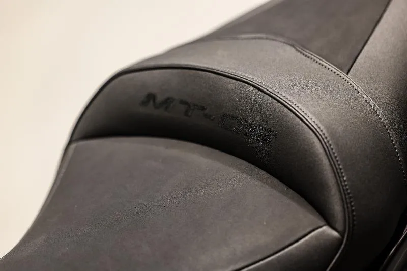 MT09