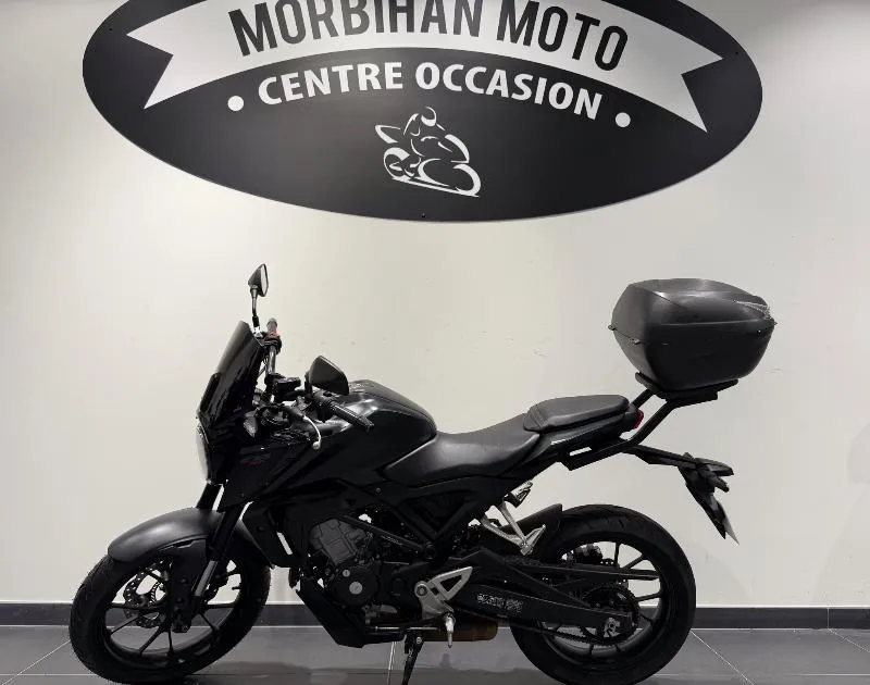 CB 125  R