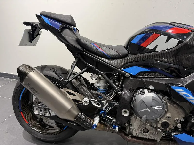 M 1000 R