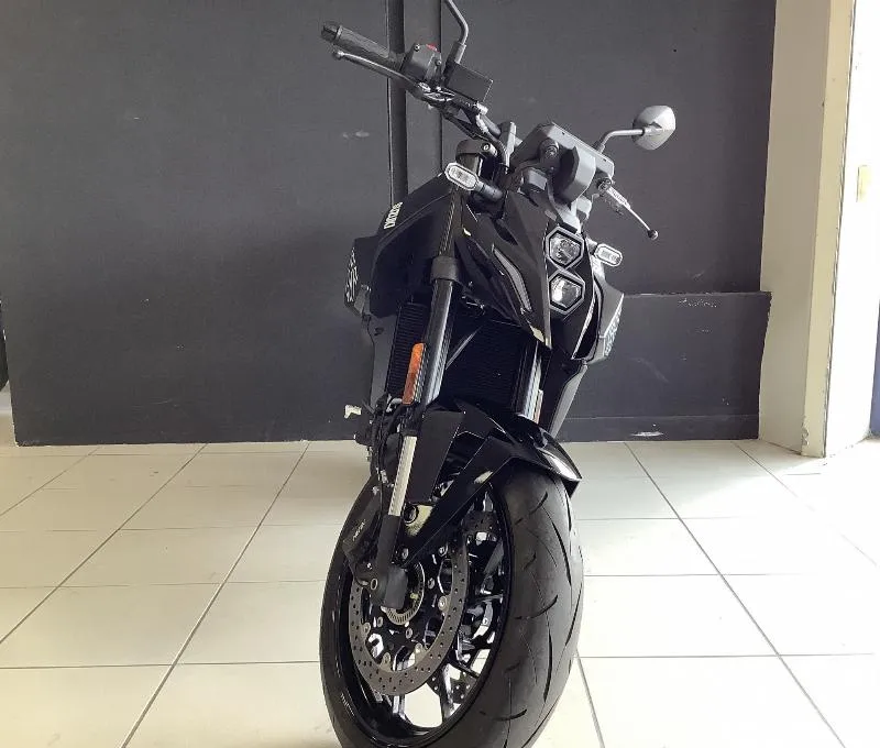 GSX8S