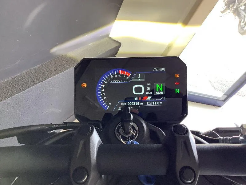 GSX8S