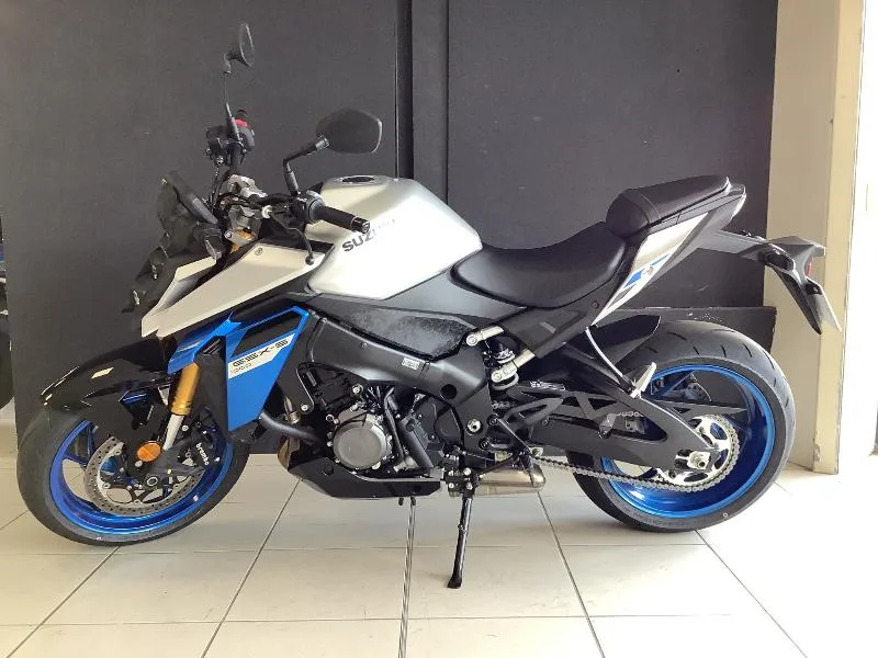 GSXS 1000