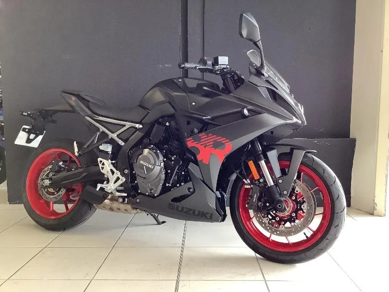 GSX8R