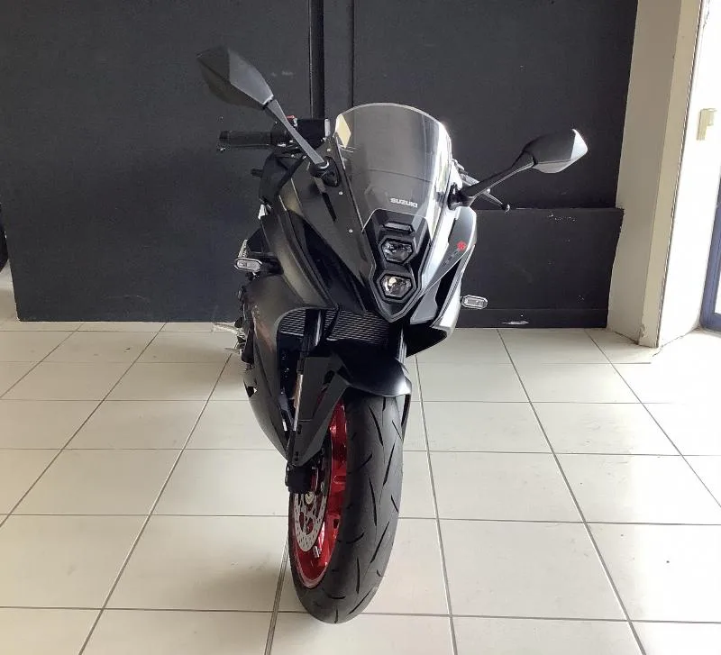 GSX8R