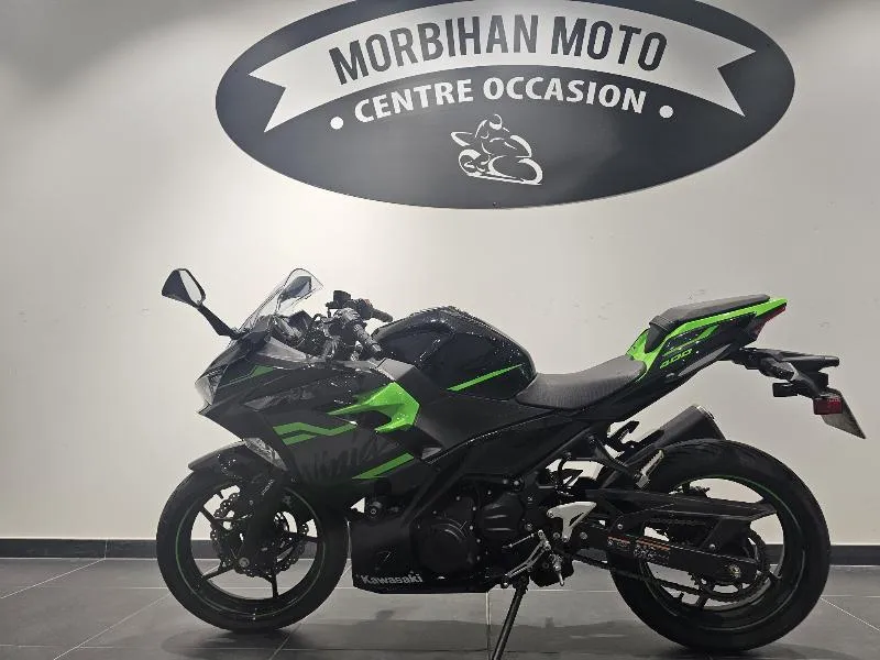 NINJA 400