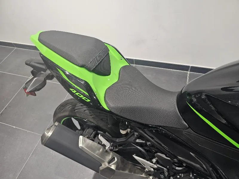 NINJA 400
