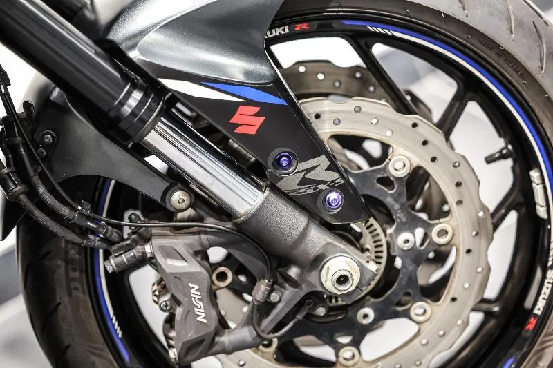 GSXS 750