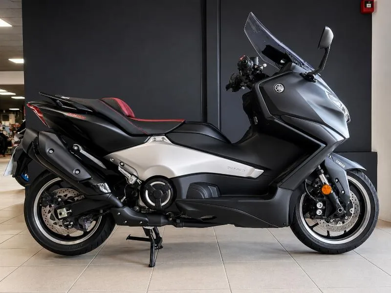 XP TMAX 560