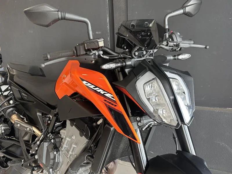 790 DUKE ABS