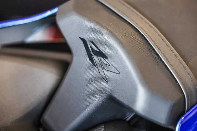 ZT 703 RR