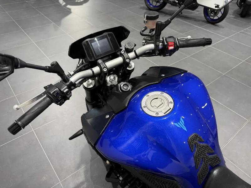 MT09