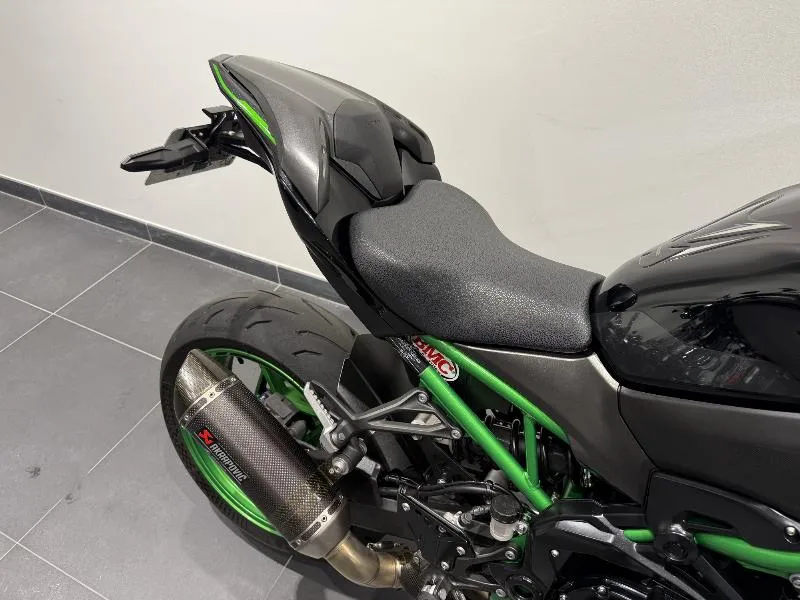1100 SX SE