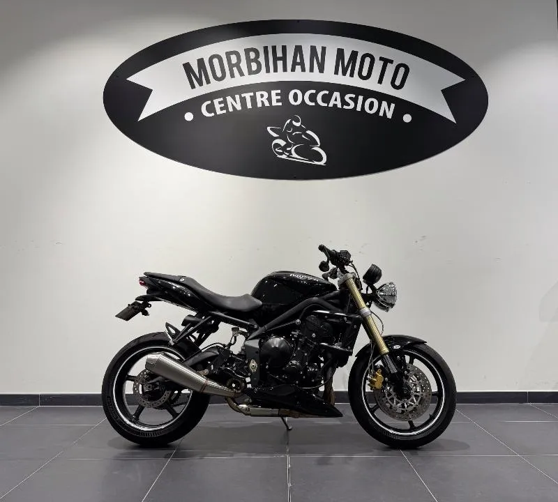 STREET TRIPLE 675 R