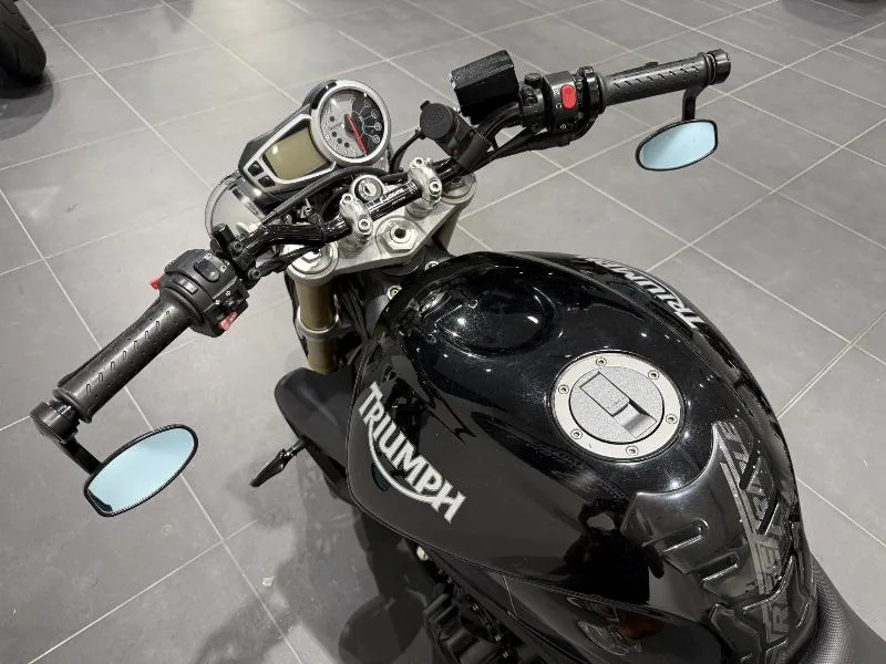 STREET TRIPLE 675 R