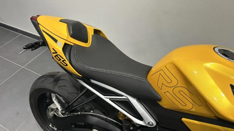 STREET TRIPLE 765 RS