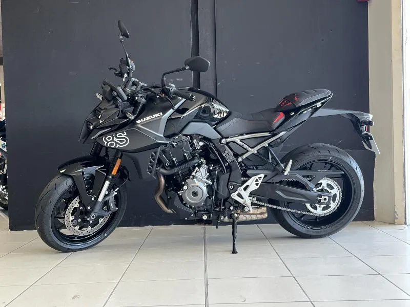 GSX8S