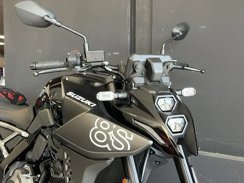 GSX8S