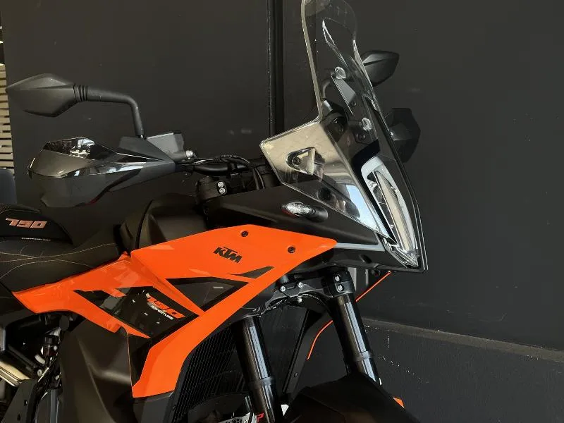 790 ADVENTURE