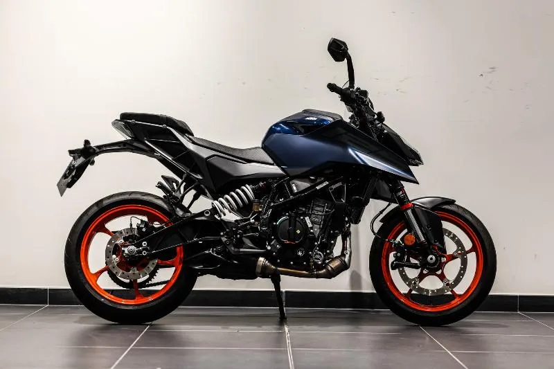 125 DUKE ABS