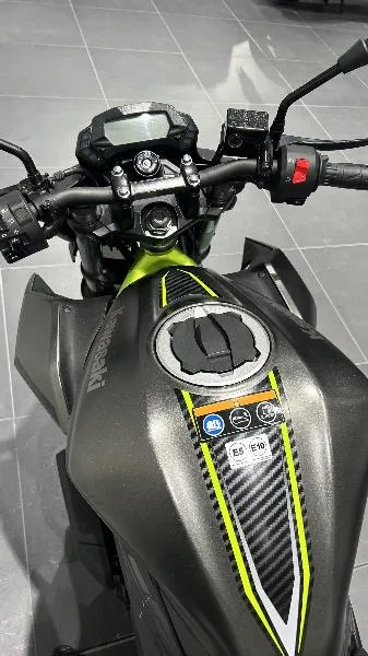 Z125