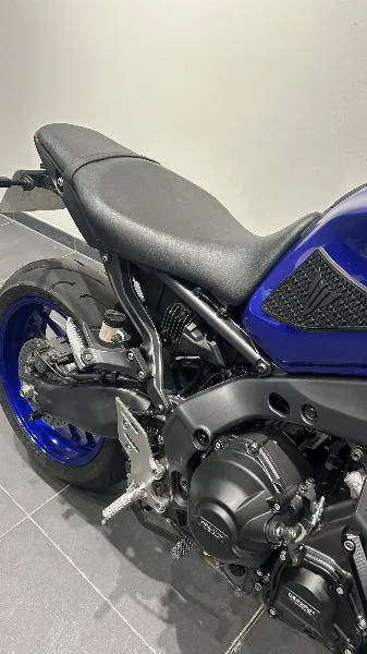 MT09