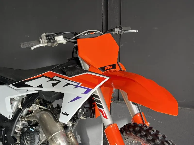 125 SX