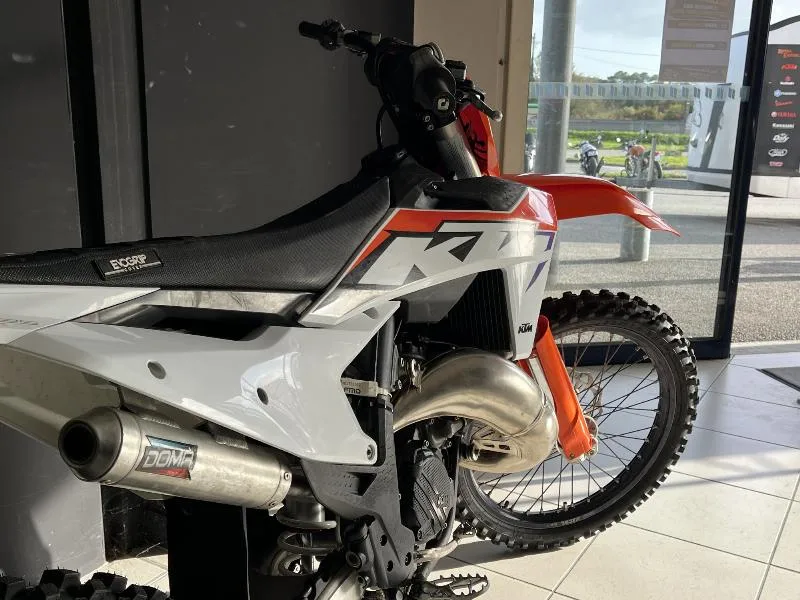 125 SX
