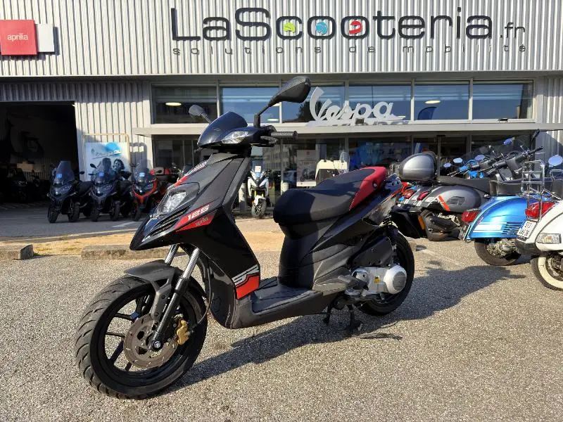 SR MOTARD 125