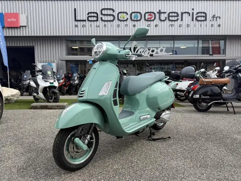 GTS 310 ANNIVERSAIRE 80 ANS