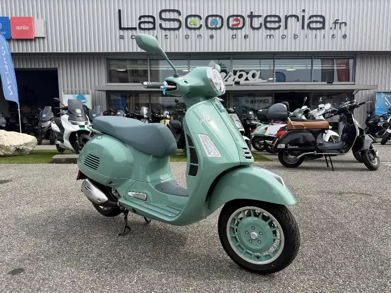 GTS 310 ANNIVERSAIRE 80 ANS