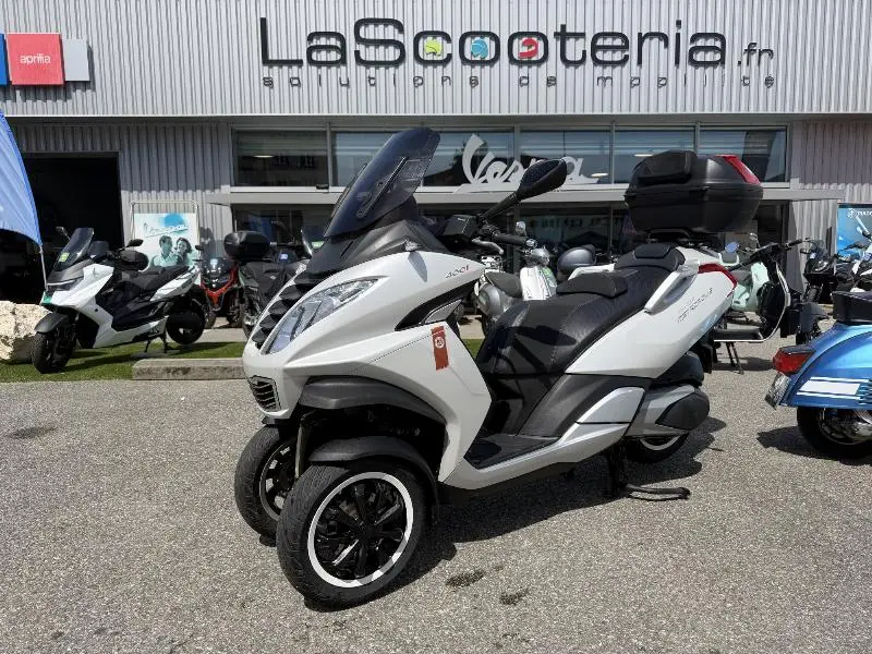 METROPOLIS 400