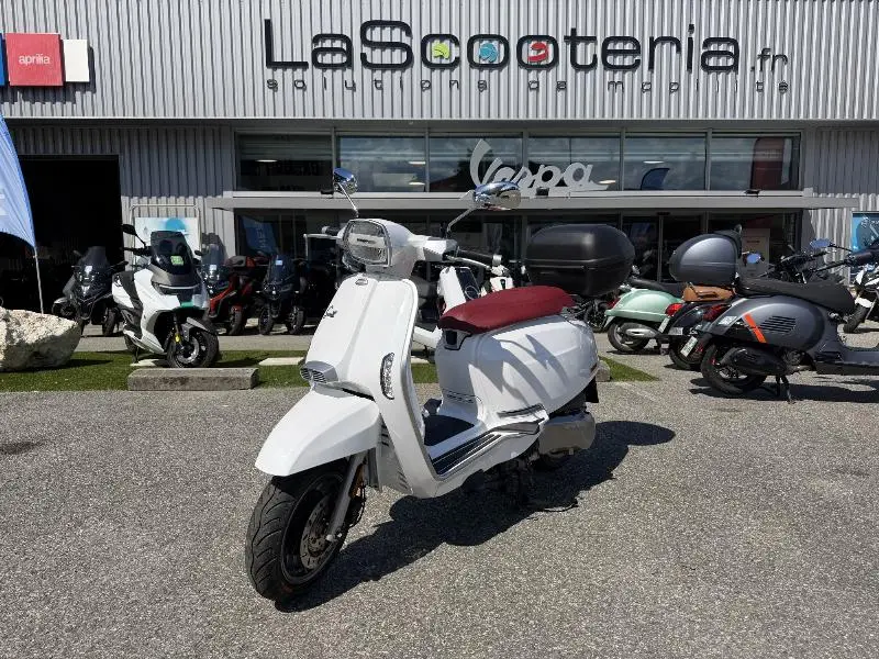 V125