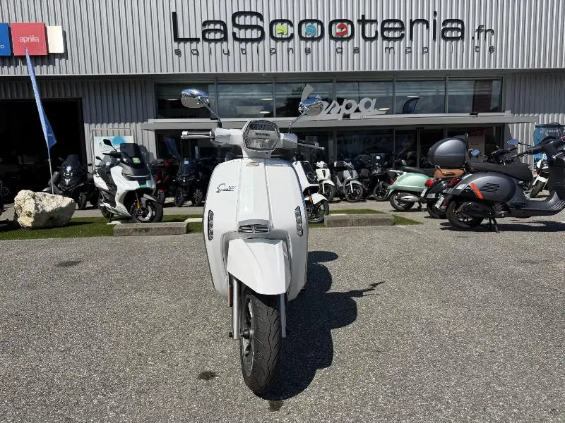 V125