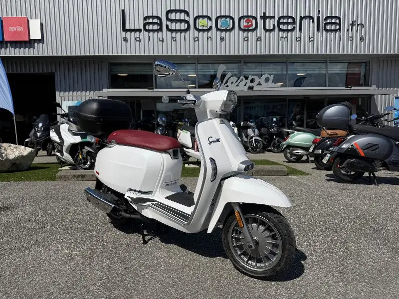 V125