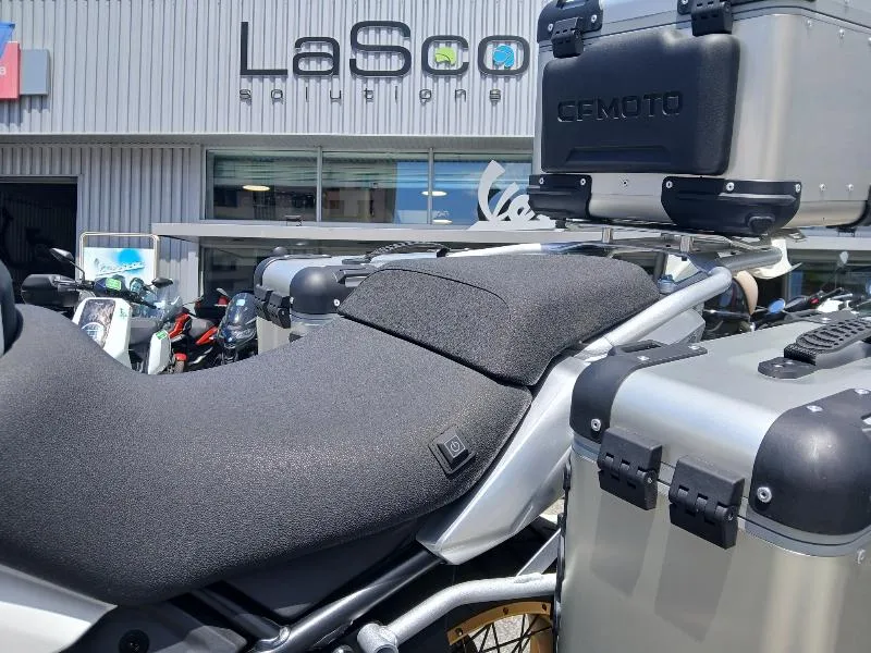 MT 700