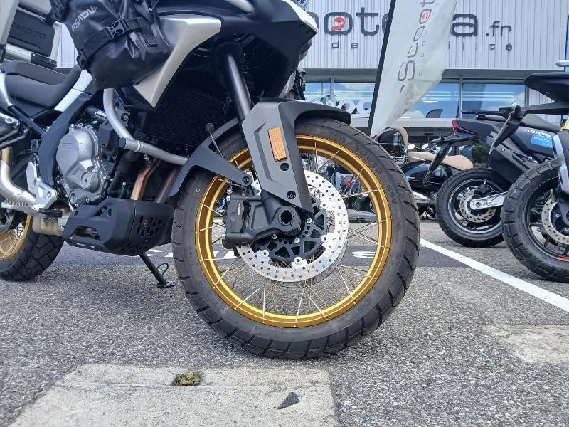 MT 700