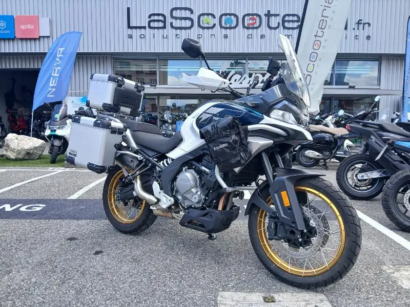 MT 700
