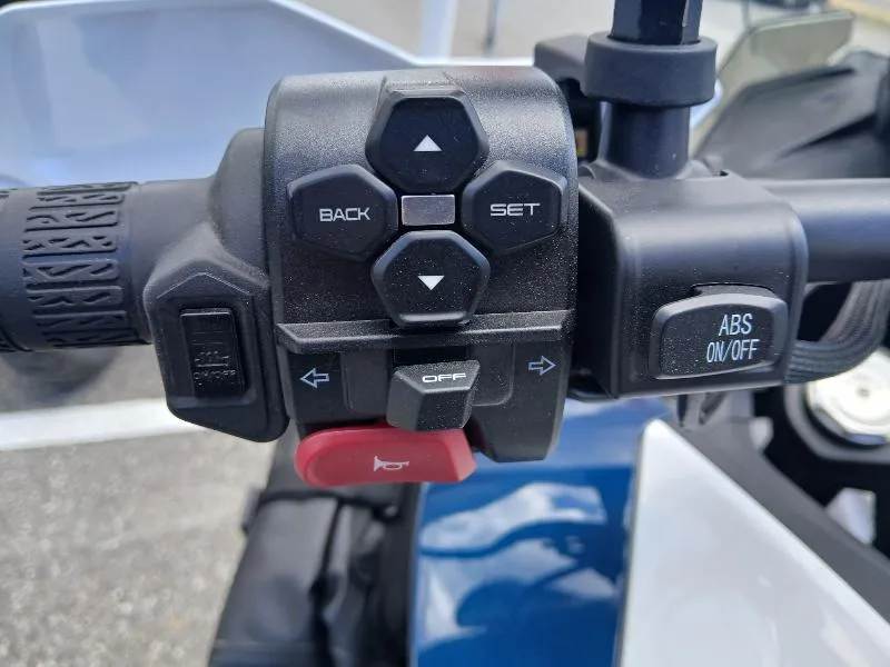 MT 700