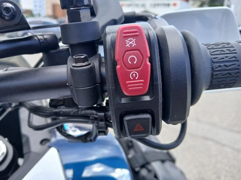 MT 700